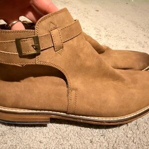 Steve Madden Brown Suede Buckle Boots